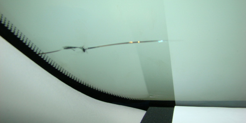 Ремонт сколов (трещин) на лобовом стекле