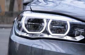 [:ru]Преимущества использования светодиодных ламп в автомобиле [:]