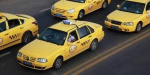 Почему люди передвигаются на такси?