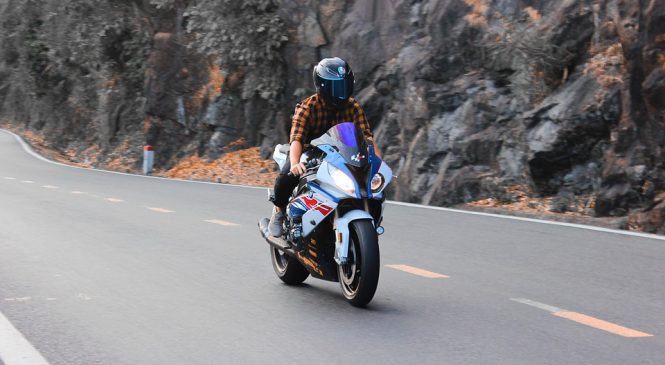 Преимущества мотоциклетного шлема: как ими воспользоваться