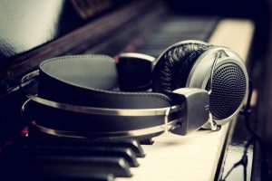 Что Мешает Вам Слушать Качественную Музыку?
