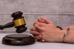 Когда нужно обратиться к адвокату по УДО: понимание своих прав и возможностей