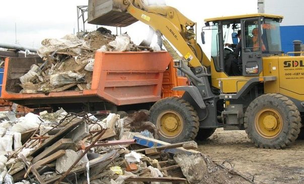 [:ru]Утилизация строительного мусора[:]